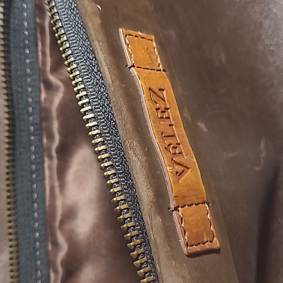 Velez Leather Laptop Briefcase - Picture 7 of 11